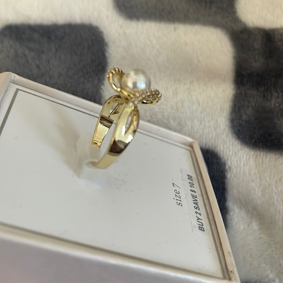 NIB Pearl Ring Size 7 - Picture 3 of 6